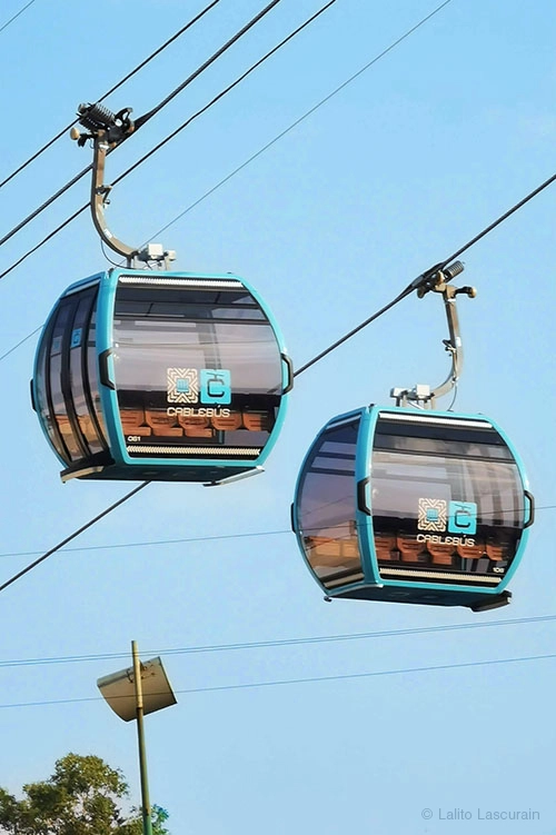 Seilbahn Cablebus Linea mit Omega V Kabinen in Mexiko