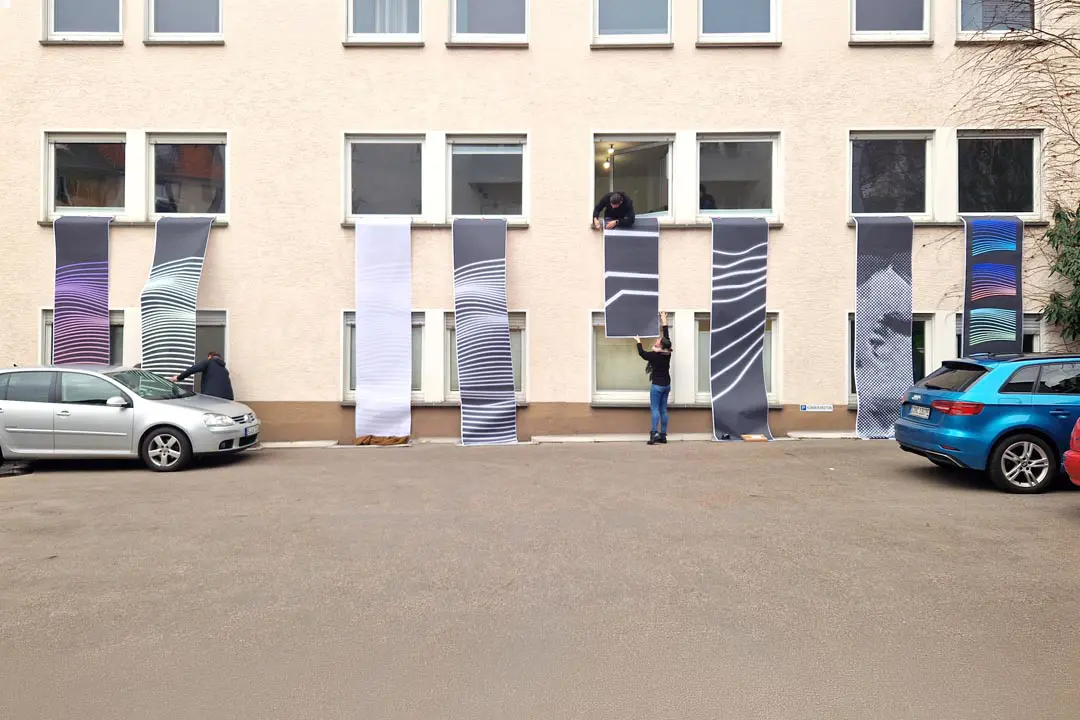 Probedrucke einer Messewand-Grafik in 1zu1