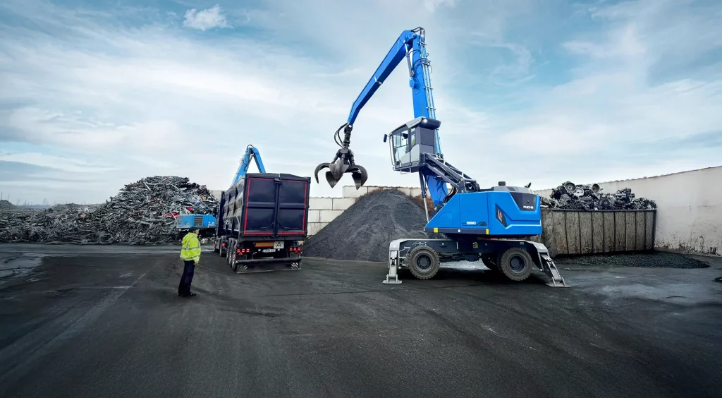 Produktdesign für Baumaschinen auf dem Schrottplatz