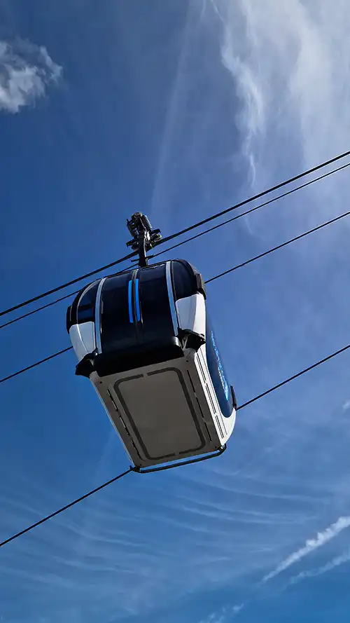 Nahaufnahme der Seilbahn Cable 1 mit Omega V Kabine von Doppelmayr in Ile-de-France, Paris